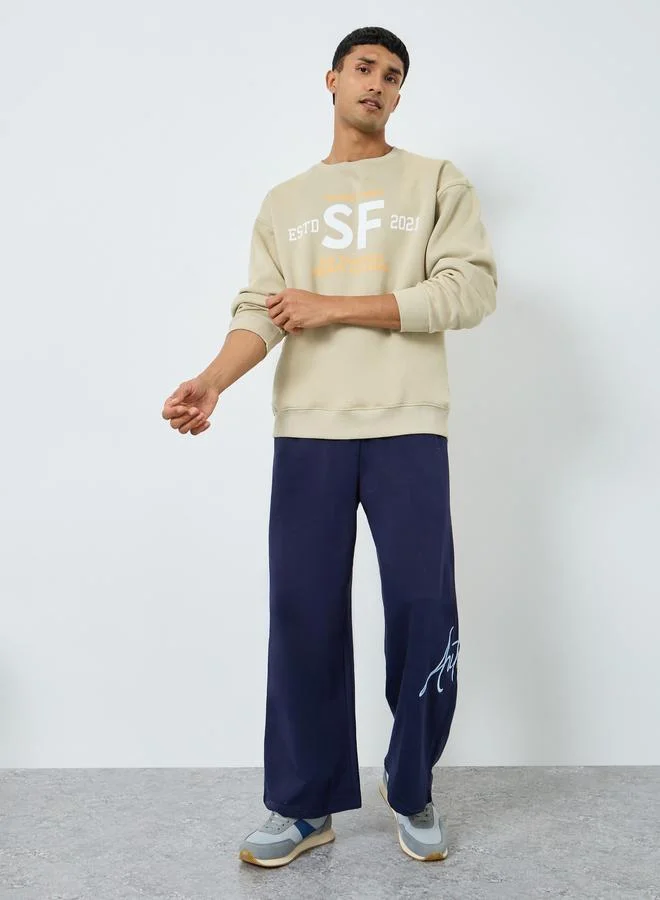 ستايلي سويت شيرت فليس بطبعة شعار